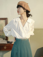 ピーターパンカラー Vネックランタンスリーブシャツ