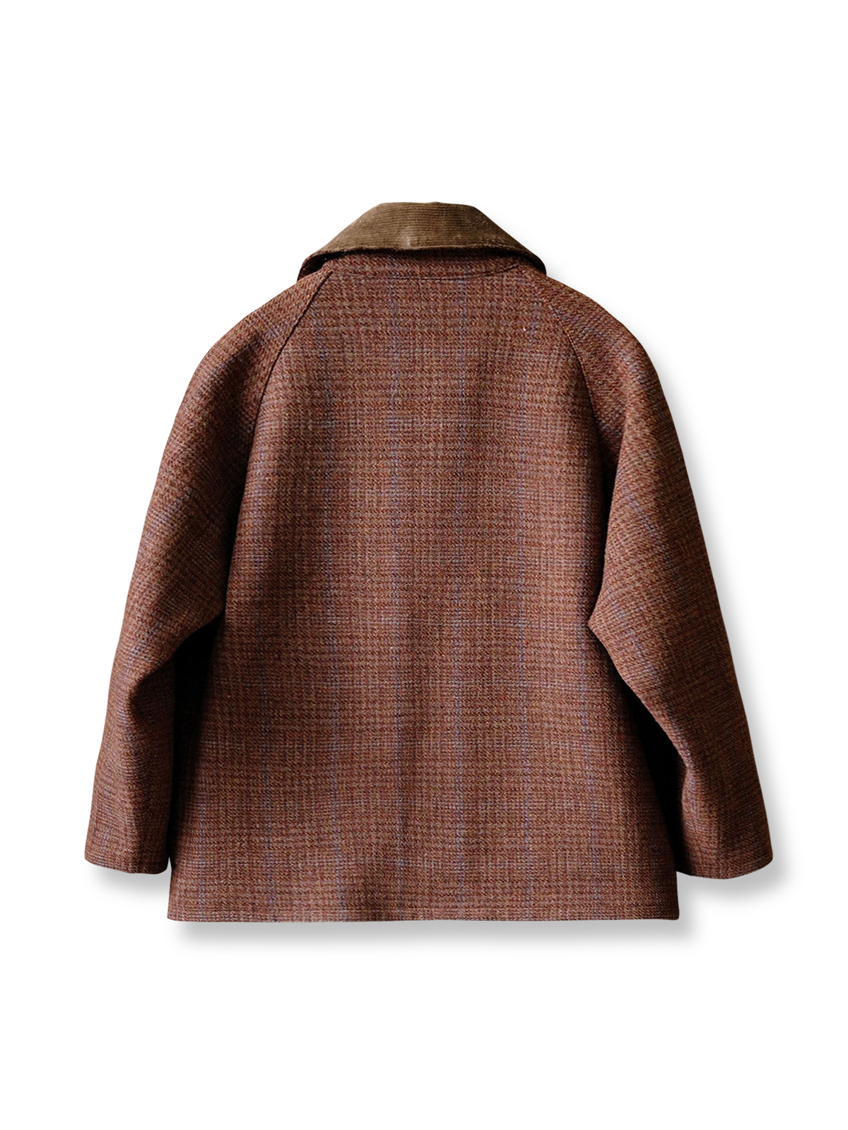 製品画像:
ヴィンテージウールハンティングジャケット全体展示。クラシックなハンティングスタイルデザインに、高密度ウールツイードとコーデュロイ襟が特徴的な、ヴィンテージ感と実用性を兼ね備えたジャケットの全体像を示す画像。
詳細画像:
コーデュロイ襟とフラップポケットのディテール。肩と肘部分に施された補強ステッチや、フィッシュボーンパターンのコットンライニングの細部が強調された画像。