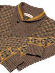 製品画像: ヴィンテージショールカラージャカードウールセーター全体画像、秋冬向け暖かいセーター、クラシックデザイン、ウール素材
詳細画像: ショールカラーとジャカードディテール、ヴィンテージ風デザイン、ウール100%、秋冬セーター