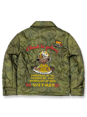 製品画像: クラシックな「竜と虎」刺繍入りコットンライナージャケット全体画像
詳細画像: 袖部分の「竜と虎」刺繍ディテール