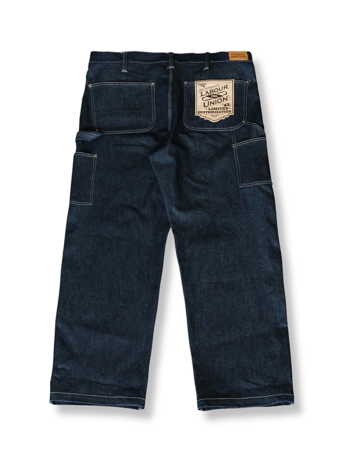 製品画像: ヴィンテージ感が漂う赤耳ナローフィットワークデニムパンツの正面画像。ルーズフィットのクラシックデザインが特徴
詳細画像: 14ozセルビッジデニムとリベットステッチのディテールが強調された画像