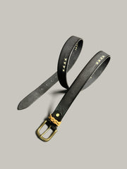 製品画像: ヴィンテージアメリカン手作りレザーベルトの正面図
詳細画像: レザーの質感と真鍮バックルのディテール