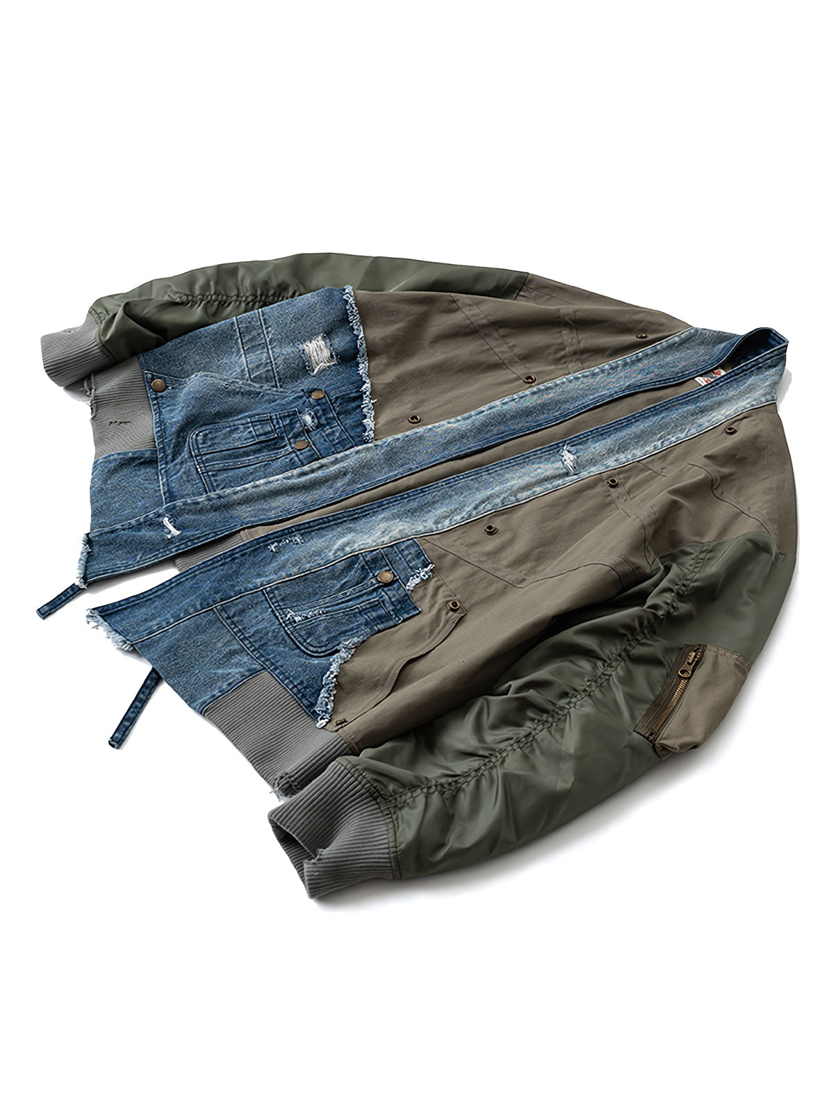 詳細画像: パッチワークとポケットディテールのクローズアップ