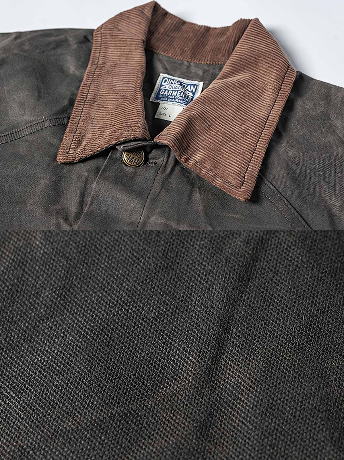 製品画像
19世紀末の防水技術を受け継いだイギリス ワックスド ワークジャケットの正面デザイン。ワックス加工を施した高密度コットンキャンバス生地とクラシックなラグランスリーブシルエットが特徴的
詳細画像
ブラウンのコーデュロイ襟とワックス加工特有のシワが際立つディテール。防風性と経年変化による質感の深みが魅力的なデザイン