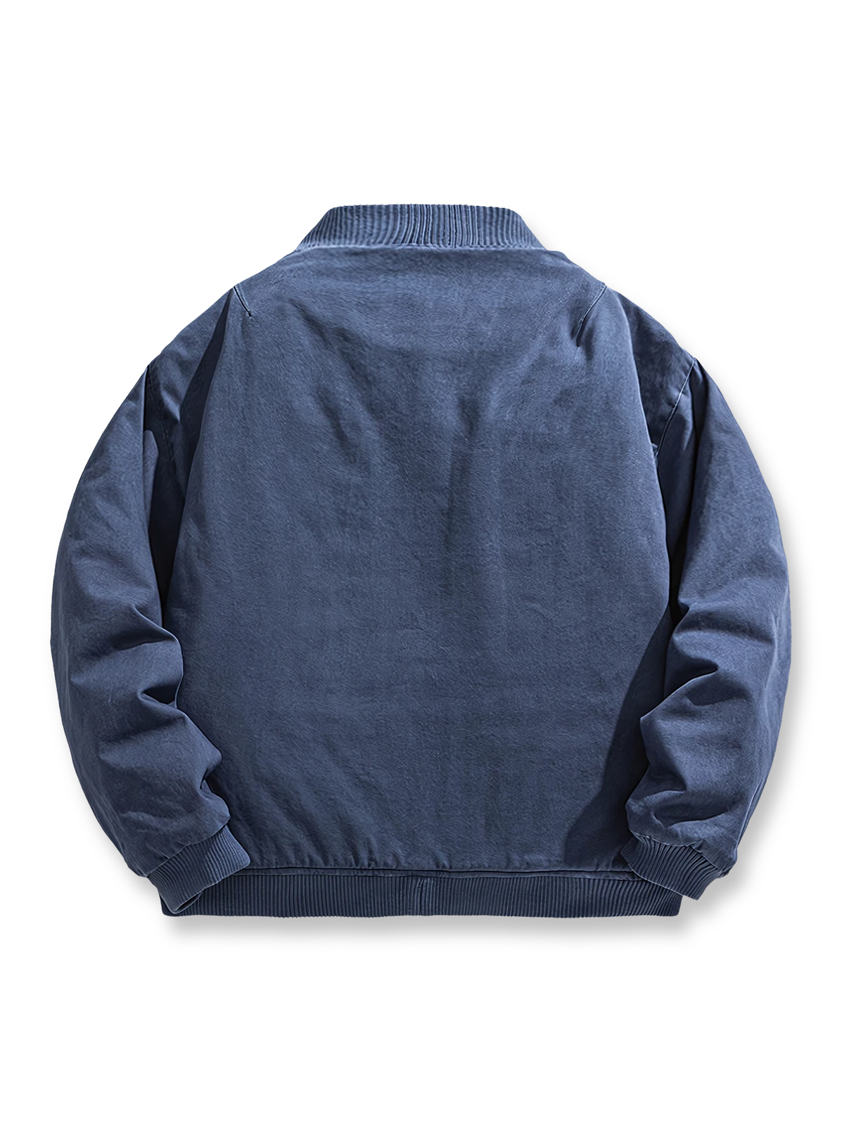 製品画像
「ヴィンテージウォッシュ刺繍デニム中綿ジャケット全体像。ウォッシュ加工による自然な色落ち感と刺繍ディテールが特徴のルーズフィットジャケット」
詳細画像
「ヴィンテージウォッシュ刺繍デニム中綿ジャケットの刺繍ロゴとウォッシュ加工のディテール。フリース裏地と保温性を備えた冬向け仕様」