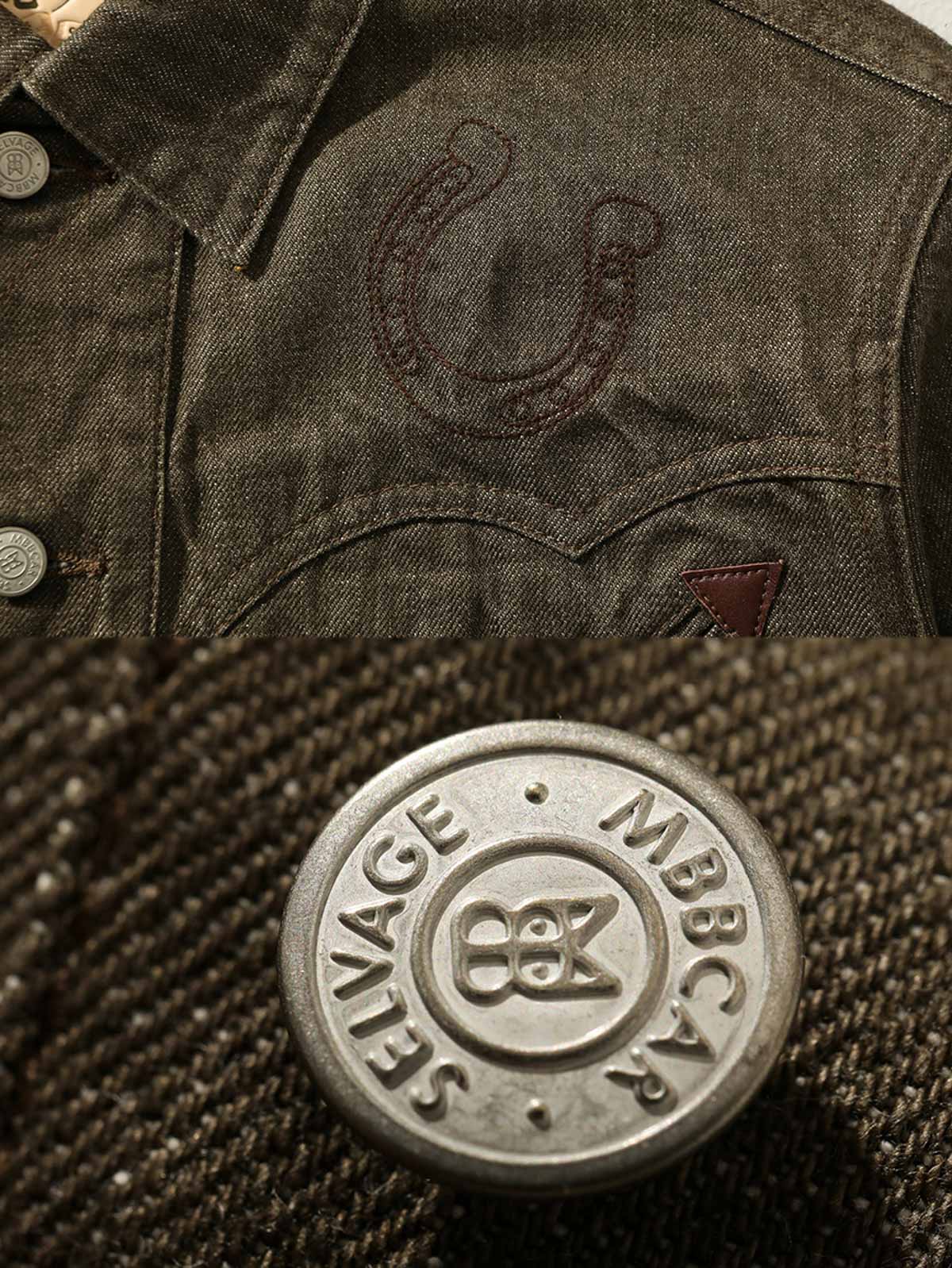 ジグザグ切り替えデザインとラッキーホースシュー刺繍のディテール