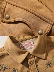 製品画像: カーキ色のスエード調ウエスタンシャツの正面展示
詳細画像: ビーズ装飾と狼モチーフのディテール展示