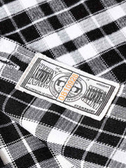 軽い起毛加工生地とクラシックなポケットデザインのディテール画像