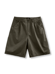 ヴィンテージ加工が施されたログマン・マルチポケットショーツの正面ビュー。純棉素材で作られ、直筒カットとサイドバックのツールポケットが特徴。