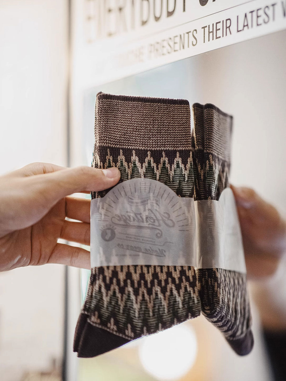 フェアアイル柄ミドル丈ソックスの全体画像