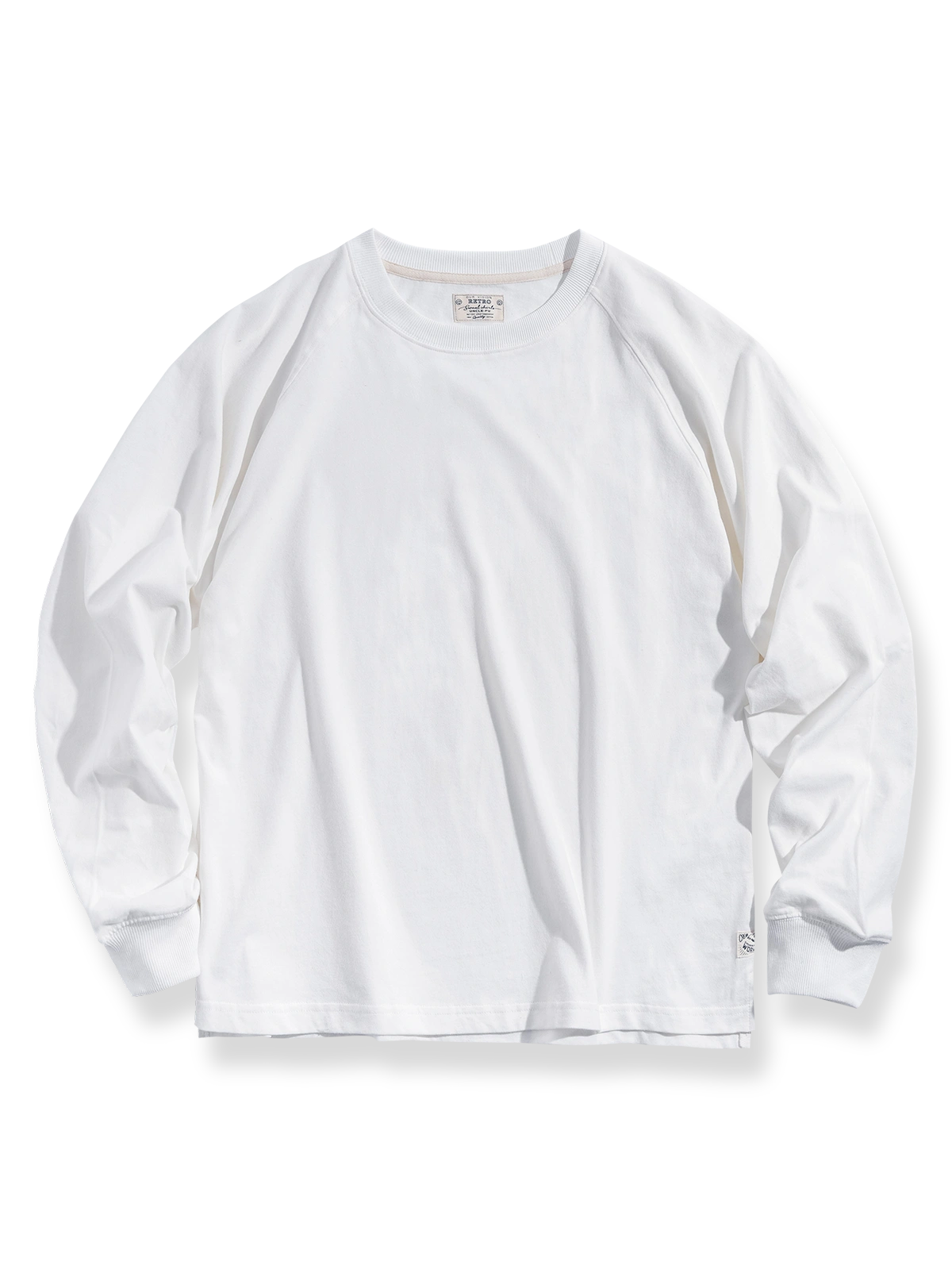 クラシック無地クルーネック長袖Tシャツの多色展示