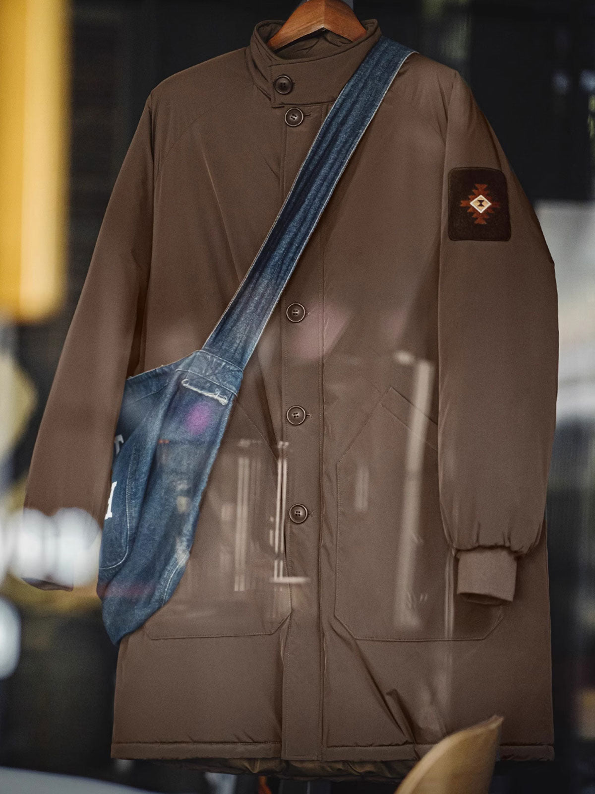 スタンドカラーロング厚手コートの面図