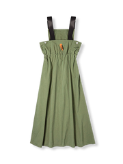 レトロなミリタリーグリーンのオーバーオールスカートを正面から展示