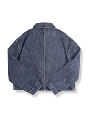 ディープブルー竹節デニムワークジャケットの正面画像。独特の粒状感と小さな折り襟が特徴で、秋冬の必需品です。