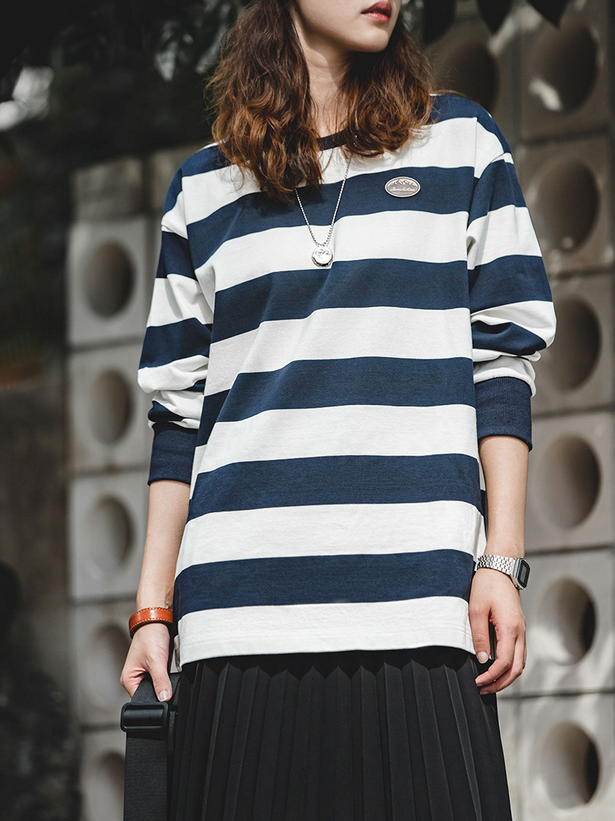 詳細画像:長袖Tシャツの裾スリット詳細図