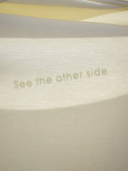 個性的なプリント半袖Tシャツ