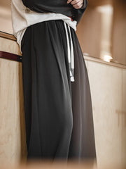 詳細画像:ワイドレッグパンツのゴムバンドと垂感素材の詳細