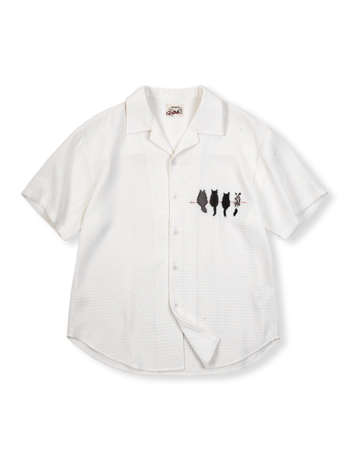 夏のワッフルチェック キャット刺繍 オーバーサイズシャツ正面展示。