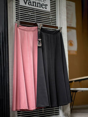 製品画像:ピンクフレアスカートの正面図