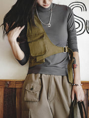 詳細画像:インナーの縦縞テクスチャーと半高領の詳細図