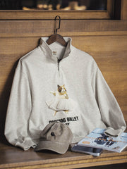 PESSOA CLUBのグレー「バレエキャット」レトロスウェットシャツ正面展示