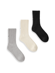 製品画像: ヴィンテージ風ヘビーゲージ刺繍ニットクルーソックスの全体展示。高品質なデザインと快適な履き心地。
詳細画像: かかと部分に施された「What's Up」刺繍のディテール展示。