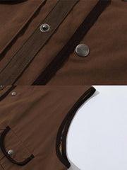 製品画像:
リバーシブル多ポケットハンティングベスト、無地とチェック柄の両面デザイン、アーチ型フラップと金属ボタン、アウトドアスタイルに最適な多機能ポケット、耐久性のある厚手コットン素材
詳細画像:
多ポケットデザイン、立体的なフロントポケット、D型フック付き胸ポケット、レトロなチェック柄裏地と高品質なパイピング仕上げで耐久性とビジュアル効果を強調