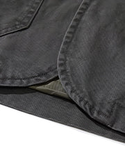 製品画像
"フレンチワークウォッシュドカジュアルスーツ、クラシックなフレンチワークウェアとスーツデザインを融合、100%コットン素材使用、ウォッシュ加工でヴィンテージ感を引き出した、タフさと優雅さを兼ね備えたカジュアルスーツ"
詳細画像
"フレンチワークウォッシュドカジュアルスーツのディテール、クラシックなテーラードカラーとポケットデザイン、ヴィンテージ感を引き出したウォッシュ加工、100%コットン素材で柔らかく立体感のある手触り、快適なポリエステル裏地"