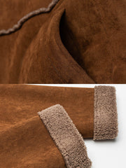 製品画像
「パッチワーク フード付き ボアライニング 保温ジャケット全体像。柔らかなフェイクシープスキン素材とヴィンテージ感を演出するデザインが特徴」
詳細画像
「パッチワーク フード付き ボアライニング 保温ジャケットのディテール。滑らかなボアライニングと丁寧なパッチワークステッチのクローズアップ」