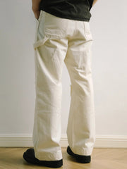 破れ刺繍ルーズフィットジーンズ