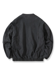 製品画像
"ストーンウォッシュ フライトジャケット 中綿ジャケット、レトロなフライトジャケットシルエット、ストーンウォッシュ加工でヴィンテージ感を演出、ラムスキン内側で秋冬に最適な温かさを提供"
詳細画像
"独自のストーンウォッシュ加工が施されたフライトジャケット中綿ジャケット、ダブルジップデザインで着心地調整可能、スナップボタン付き袖口とラムスキン内側が温かさを強化"