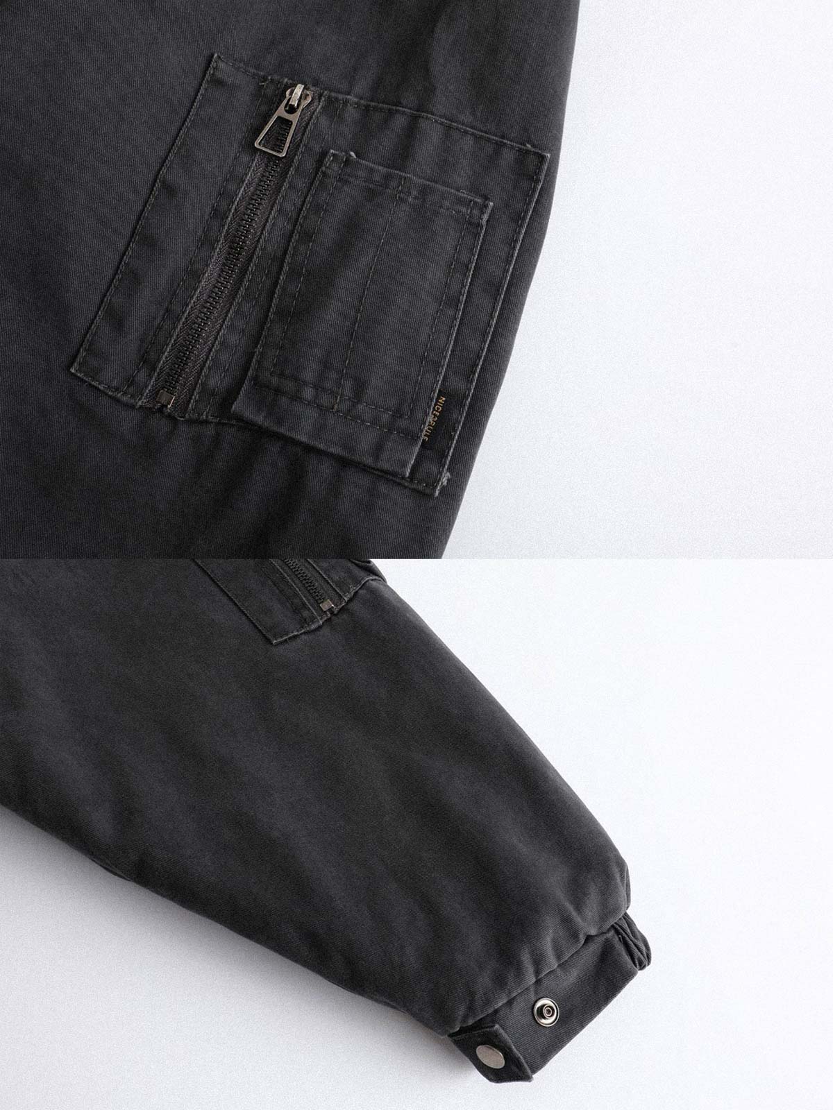 製品画像
"ストーンウォッシュ フライトジャケット 中綿ジャケット、レトロなフライトジャケットシルエット、ストーンウォッシュ加工でヴィンテージ感を演出、ラムスキン内側で秋冬に最適な温かさを提供"
詳細画像
"独自のストーンウォッシュ加工が施されたフライトジャケット中綿ジャケット、ダブルジップデザインで着心地調整可能、スナップボタン付き袖口とラムスキン内側が温かさを強化"