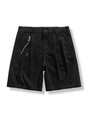 製品画像: カーキ色のストレートショートパンツの正面画像