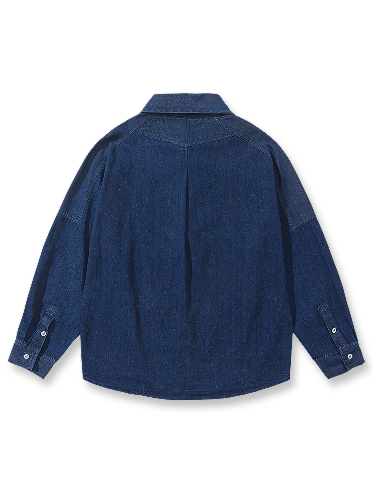 製品画像: ヴィンテージデニムパッチワーク藍染シャツの全体画像
詳細画像: パッチワークディテールと胸元のポケットの拡大