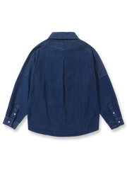 製品画像: ヴィンテージデニムパッチワーク藍染シャツの全体画像
詳細画像: パッチワークディテールと胸元のポケットの拡大