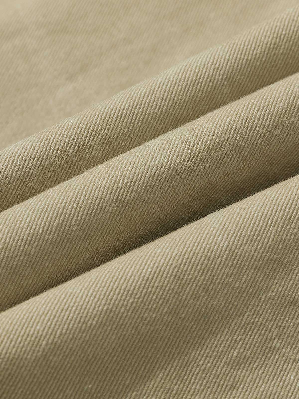 隠しジッパーポケットとドローコードのディテール画像