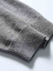 製品画像ALT代替テキスト
ヴィンテージ風ゆったりニットスウェットシャツ、ラウンドネックとハーフジップデザインの全体展示。
詳細画像ALT代替テキスト
ハーフジップディテールと袖口デザインが際立つニットスウェットシャツのディテール。