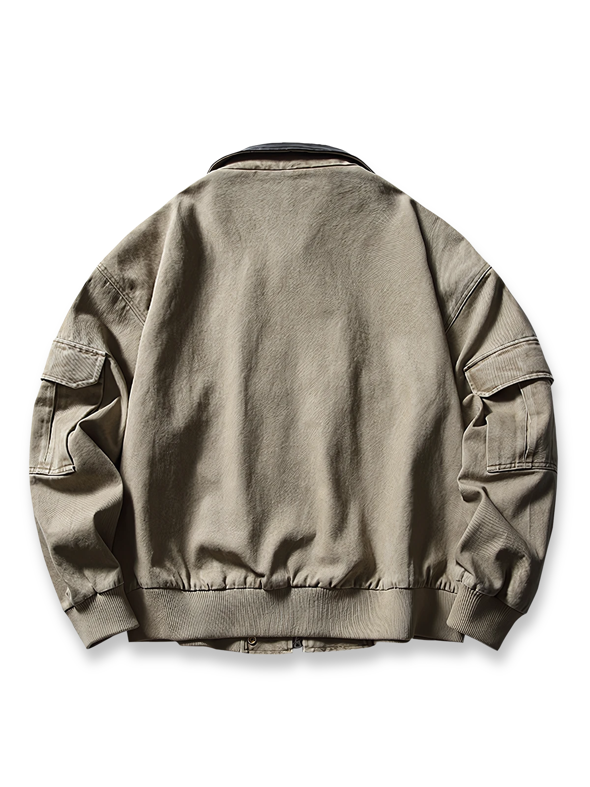 製品画像: レザーカラーワークジャケットの正面展示
詳細画像: ジャケットのレザー襟とジップポケットのディテール展示