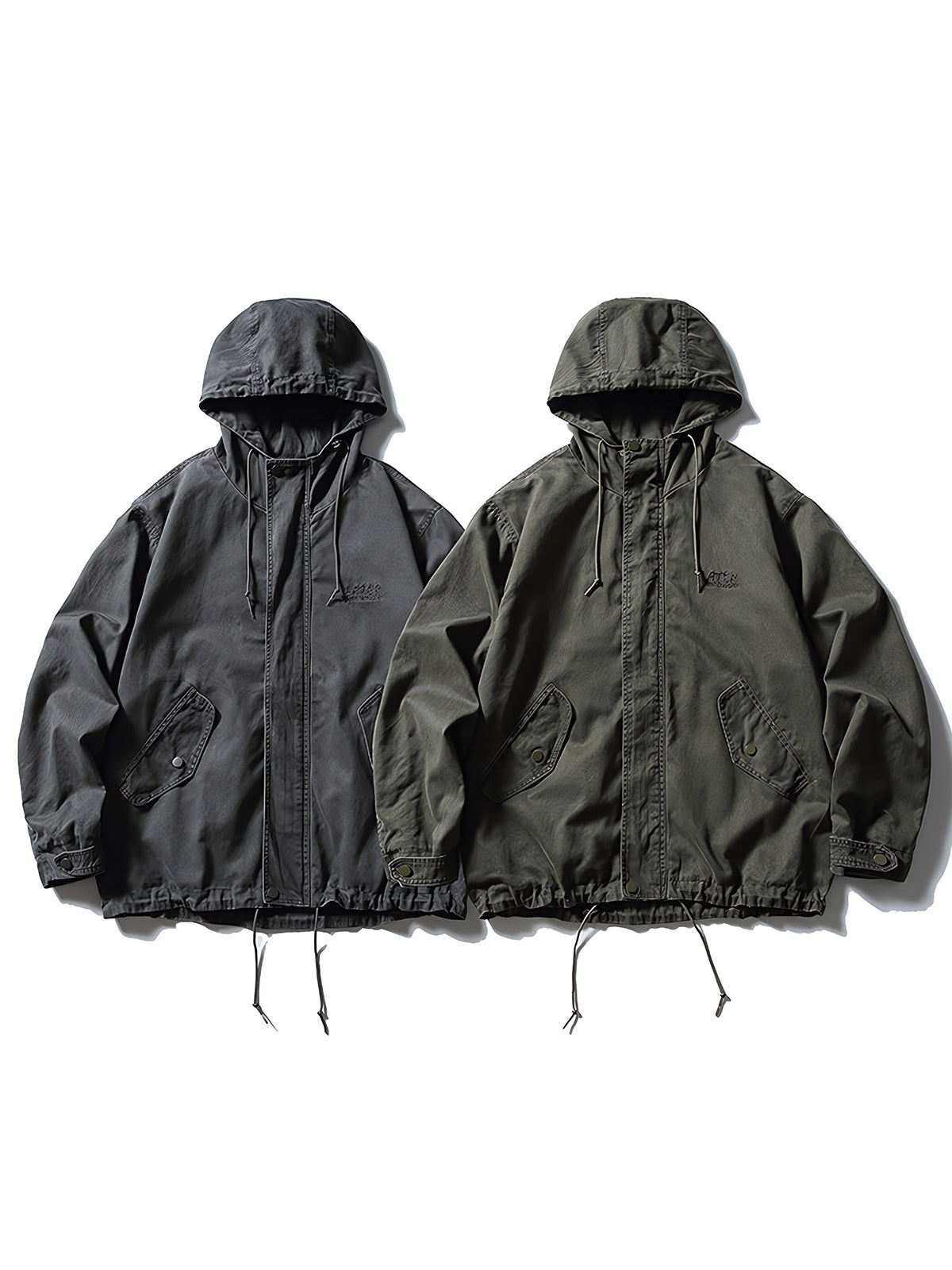 製品画像
フード付きワークジャケット クラシックなミリタリーとアウトドアスタイルを融合したデザイン。現代的な工芸技術を取り入れ、実用性とスタイルを兼ね備えたワークジャケット。
詳細画像
フード付きワークジャケットのディテール画像 クラシックなミリタリーとアウトドアの要素を取り入れたフロントポケット、ジッパー部分、袖口のディテールが際立つ。