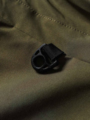 製品画像
"ラムファー フライトジャケット 厚手、スタンドカラーとラムファー裏地で暖かさを提供、ダブルインサートポケットが実用性を高め、レトロなフライトジャケットデザイン"
詳細画像
"ラムファー フライトジャケットのディテール、スタンドカラーで寒さから守り、ラムファー素材が柔らかく優れた保温性を提供、ダブルインサートポケットとレトロな飛行士スタイルの留め具デザイン"