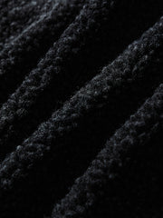 製品画像
"ラムファー フライトジャケット 厚手、スタンドカラーとラムファー裏地で暖かさを提供、ダブルインサートポケットが実用性を高め、レトロなフライトジャケットデザイン"
詳細画像
"ラムファー フライトジャケットのディテール、スタンドカラーで寒さから守り、ラムファー素材が柔らかく優れた保温性を提供、ダブルインサートポケットとレトロな飛行士スタイルの留め具デザイン"