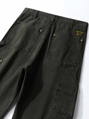 製品画像: 4色展開のWabashストライプロガーパンツ。クラシックなWabashストライプデザインと高耐久性の12oz帆布素材を使用し、アウトドアや作業シーンに最適な実用的でスタイリッシュなアイテム。
詳細画像: Wabashストライプの独特なドット柄と、膝部分の強化布ディテール。耐摩耗性に優れ、長時間の使用にも耐えるデザイン。