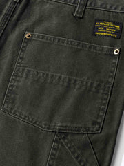 製品画像: 4色展開のWabashストライプロガーパンツ。クラシックなWabashストライプデザインと高耐久性の12oz帆布素材を使用し、アウトドアや作業シーンに最適な実用的でスタイリッシュなアイテム。
詳細画像: Wabashストライプの独特なドット柄と、膝部分の強化布ディテール。耐摩耗性に優れ、長時間の使用にも耐えるデザイン。