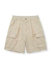 ビッグポケットリラックスフィットワークショートパンツの展示、ベージュとディープブルー