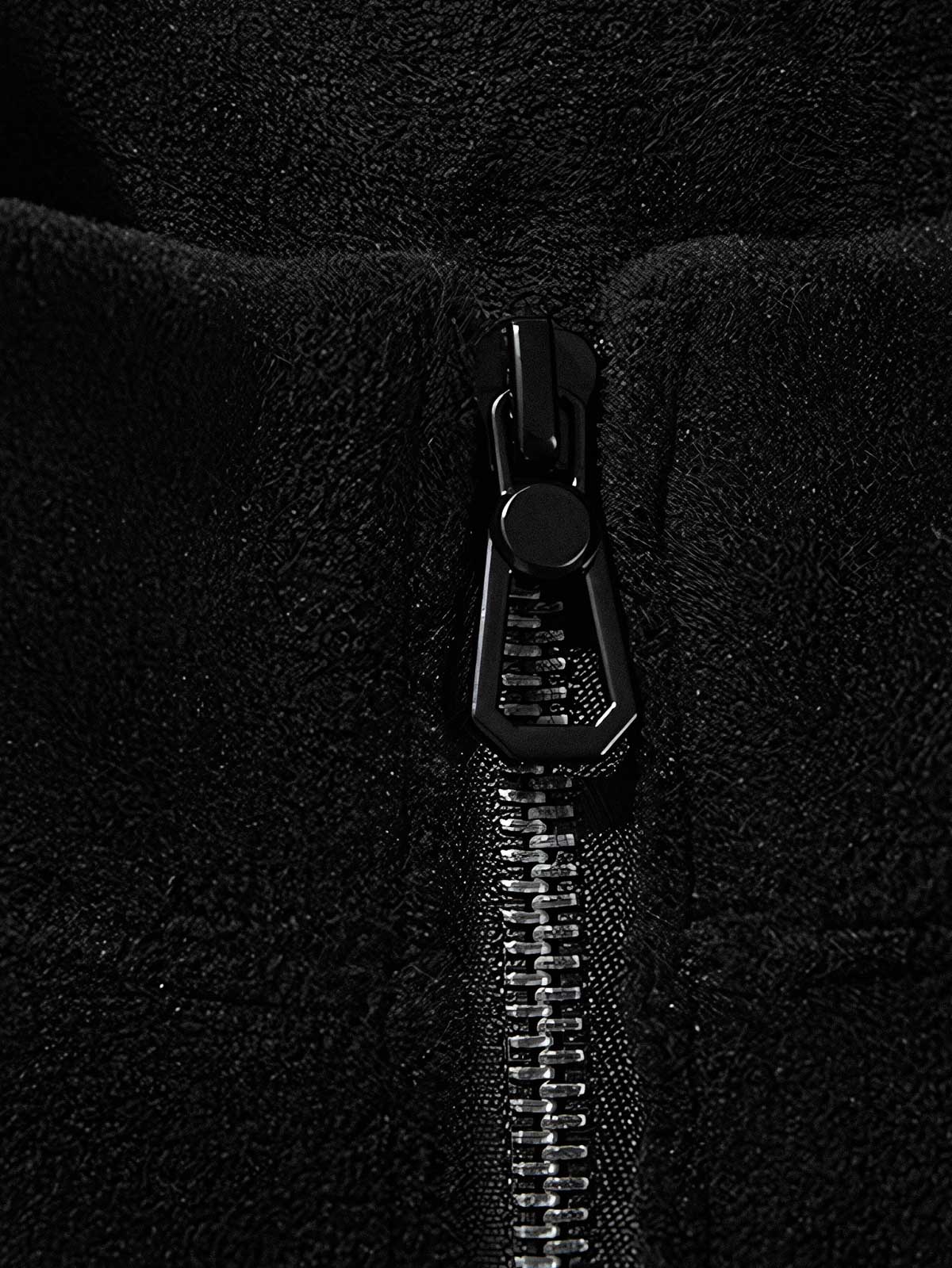 製品画像
"精緻なスタンドカラーのデザインとオリオンフリース素材の完璧な組み合わせ、秋冬シーズンに最適な柔らかく肌に優しいオリオンフリース素材、保温性と通気性に優れた快適なスウェット"
詳細画像
"オリオンフリース素材を使用したスタンドカラー ハーフジップ スウェット、温度調整可能なジッパー付き、防風性があり、寒い日でも快適な着心地を実現、柔らかく肌に優しい"