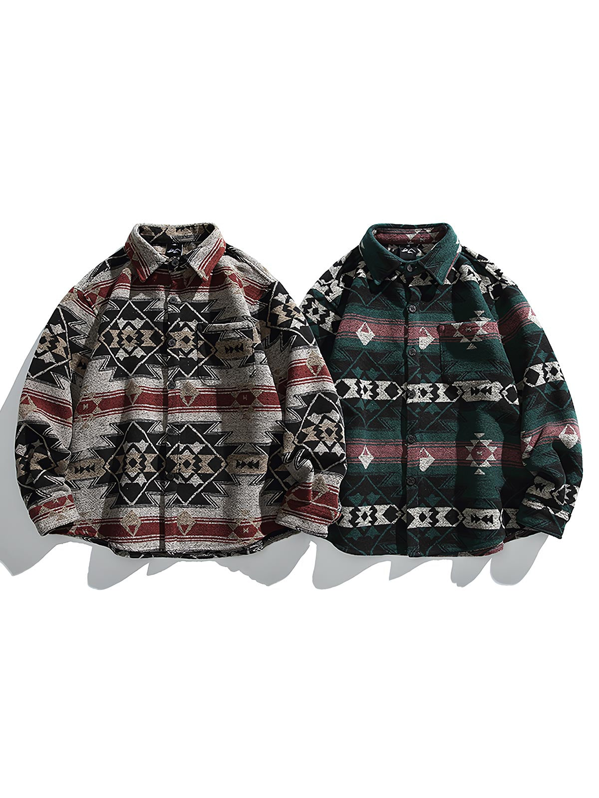 製品画像
ナバホ族の幾何学模様を取り入れたジャカード織りのウール混長袖シャツ。優れた保温性と柔らかな肌触りを実現し、レトロなスタイルと民族的な風情が特徴です。クラシックな翻領デザインで、秋冬シーズンに最適なアイテム。
詳細画像
ナバホ族の模様をジャカード織りで表現したディテール、ウールと混紡素材で作られた柔らかな肌触りと保温性。レトロなデザインとともに、しっかりとした仕立てが魅力的。