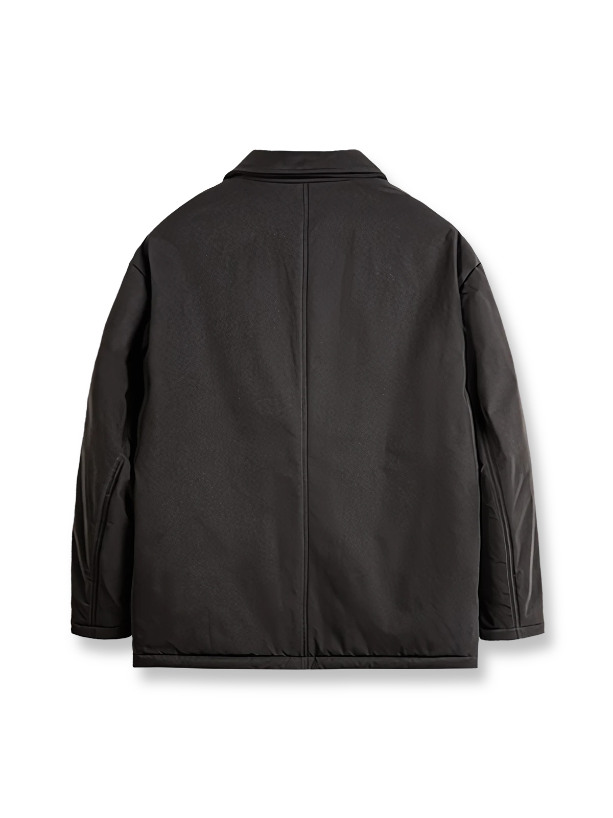 製品画像
ノッチドラペル中綿スーツジャケット、ダブルボタンスタイルとクラシックなラペルデザインでフォーマル感と快適さを融合。季節の変わり目にぴったり。
詳細画像
洗い加工されたコットン素材、軽量で通気性の良い生地感、内側の中綿が保温性を提供。マーブル柄のボタンが細部に華やかなアクセントを加える。