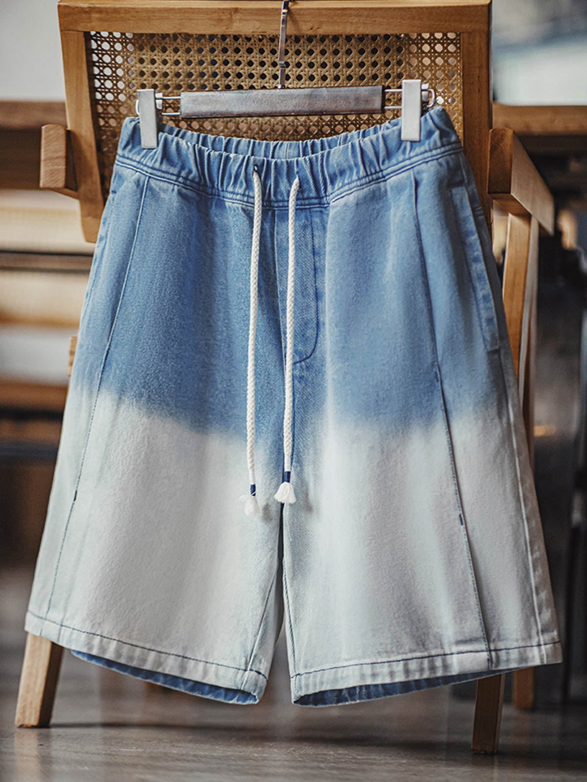 ヴィンテージグラデーションブルーウォッシュデニムショーツ全体図
