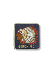 詳細画像:ベルクロの刺繍と洗い加工ディテール図