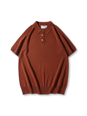 リブ編みの凹凸と七つ穴襟のディテールクローズアップ